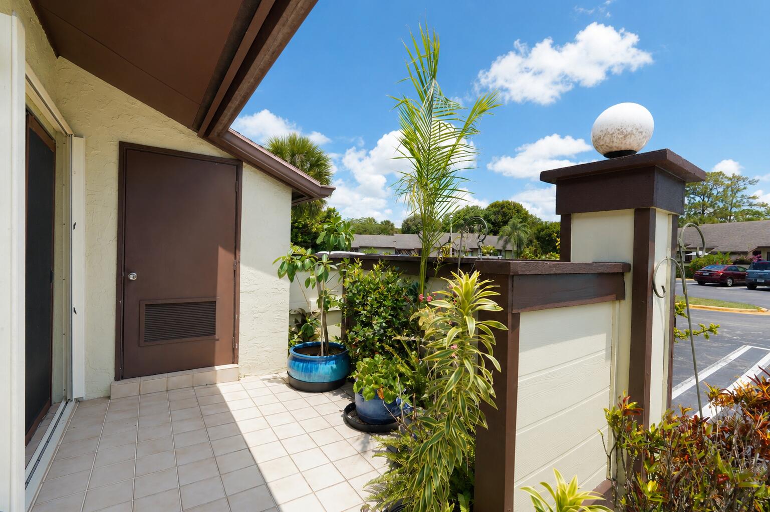 STRATHMORE GATE WEST UNIT 1 - Residential