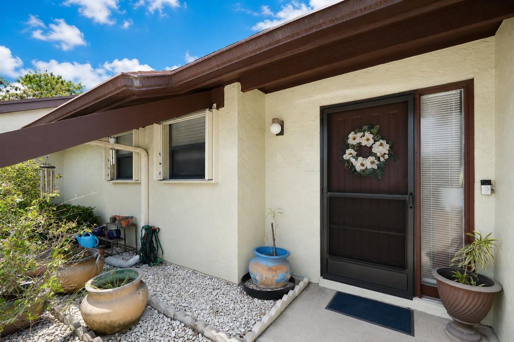Photo of 272 Beaver Dam Court, Royal Palm Beach, FL 33411 (MLS # B26032775)