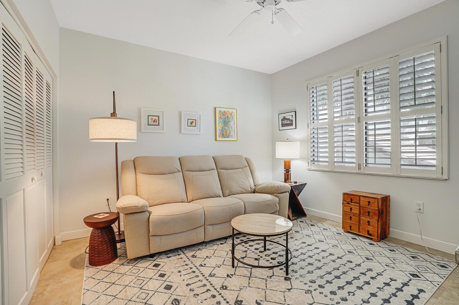 OAK HARBOUR CONDOS - Residential