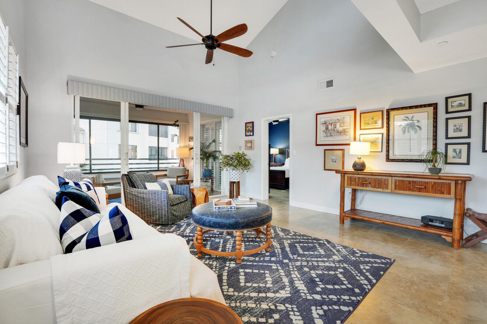 OAK HARBOUR CONDOS - Residential