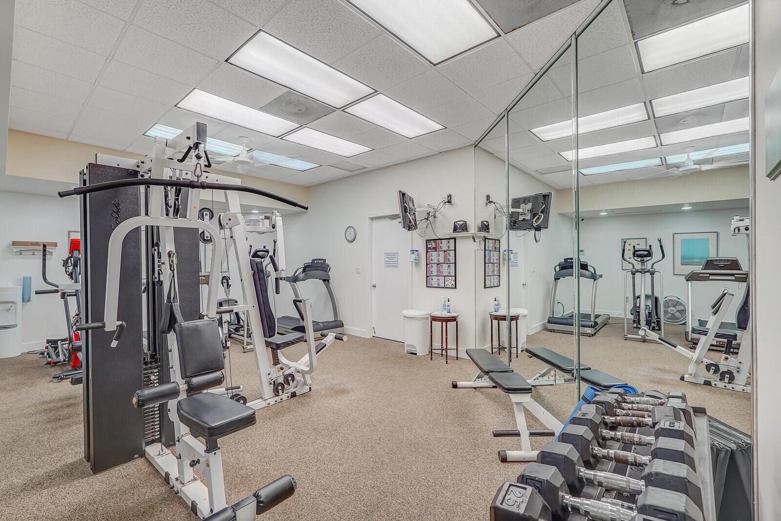 OAK HARBOUR CONDOS - Residential