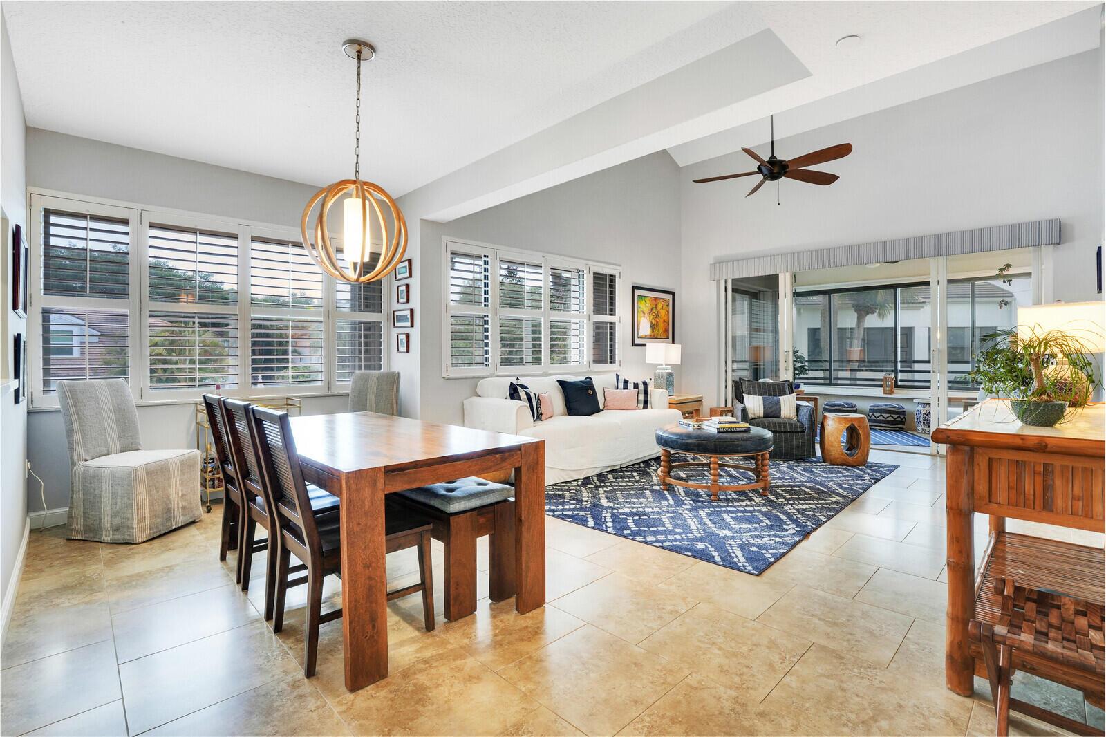 OAK HARBOUR CONDOS - Residential