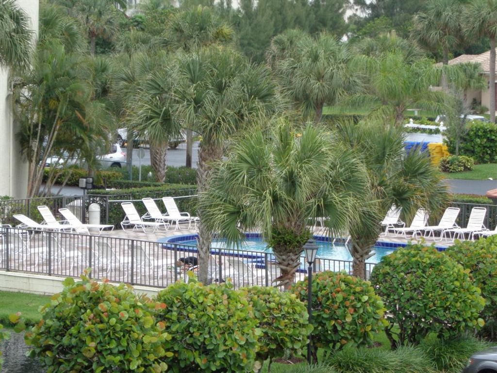 Photo of 1605 S Us Highway 1 #C205, Jupiter, FL 33477 (MLS # R10873504)