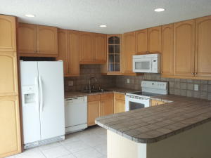 FRENCH QUARTER 3 - Residential Lease