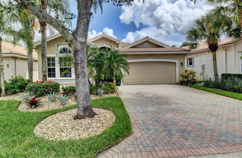 Photo of 8785 Arbor Walk Drive Dr, Lake Worth Beach, FL 33467 (MLS # R10736982)