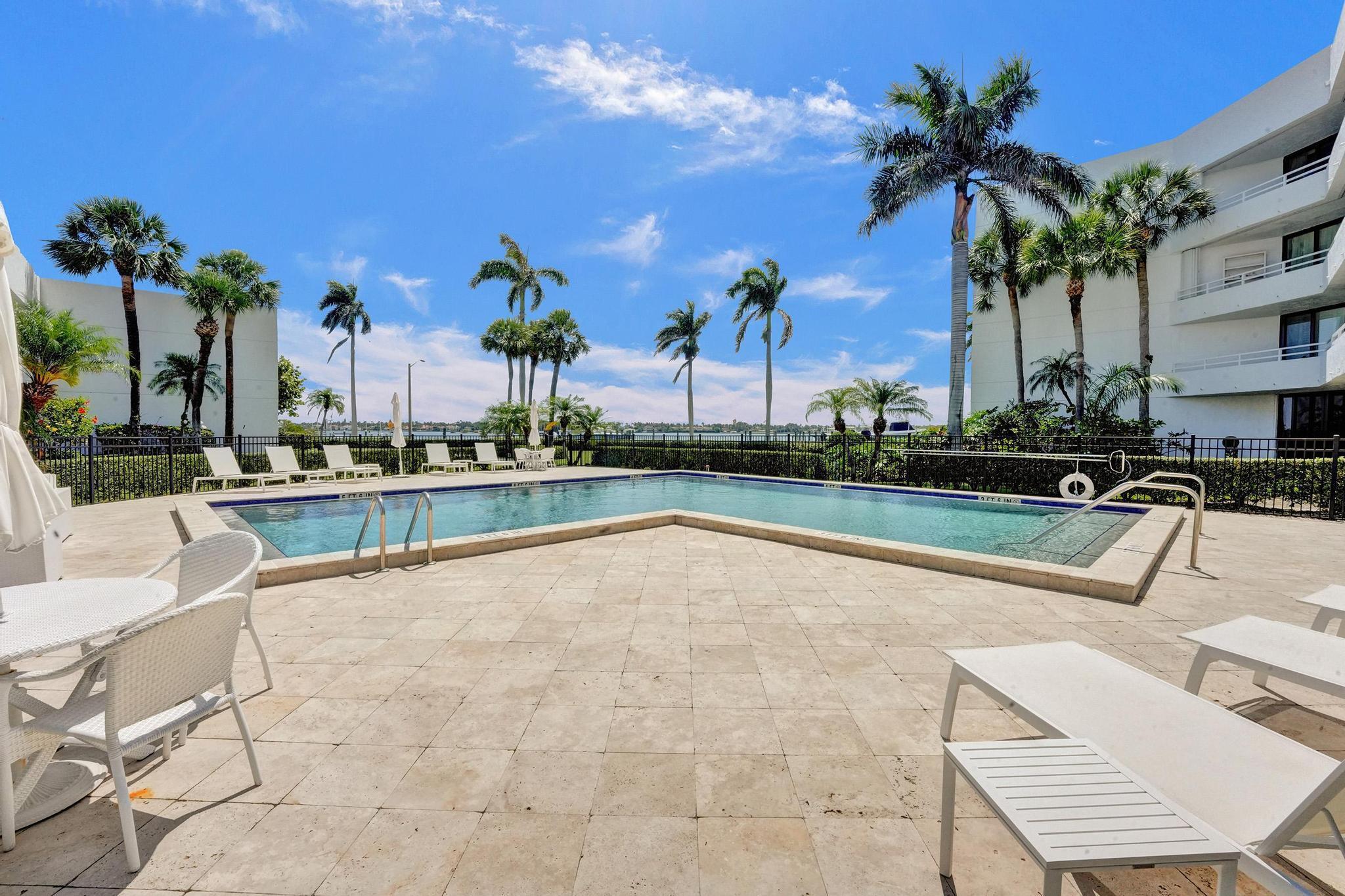3701 S Flagler Drive A101