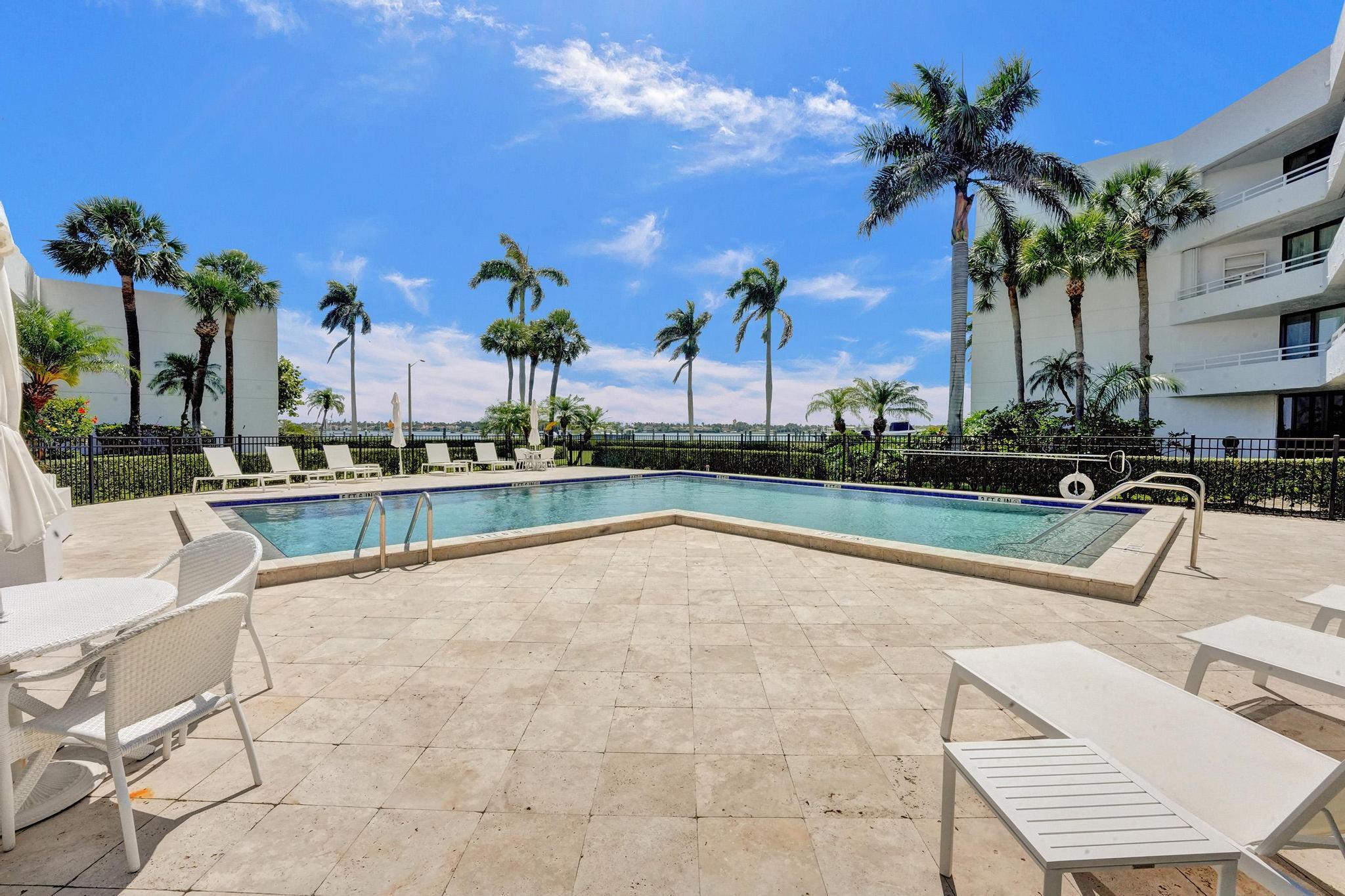 3701 S Flagler Drive A101