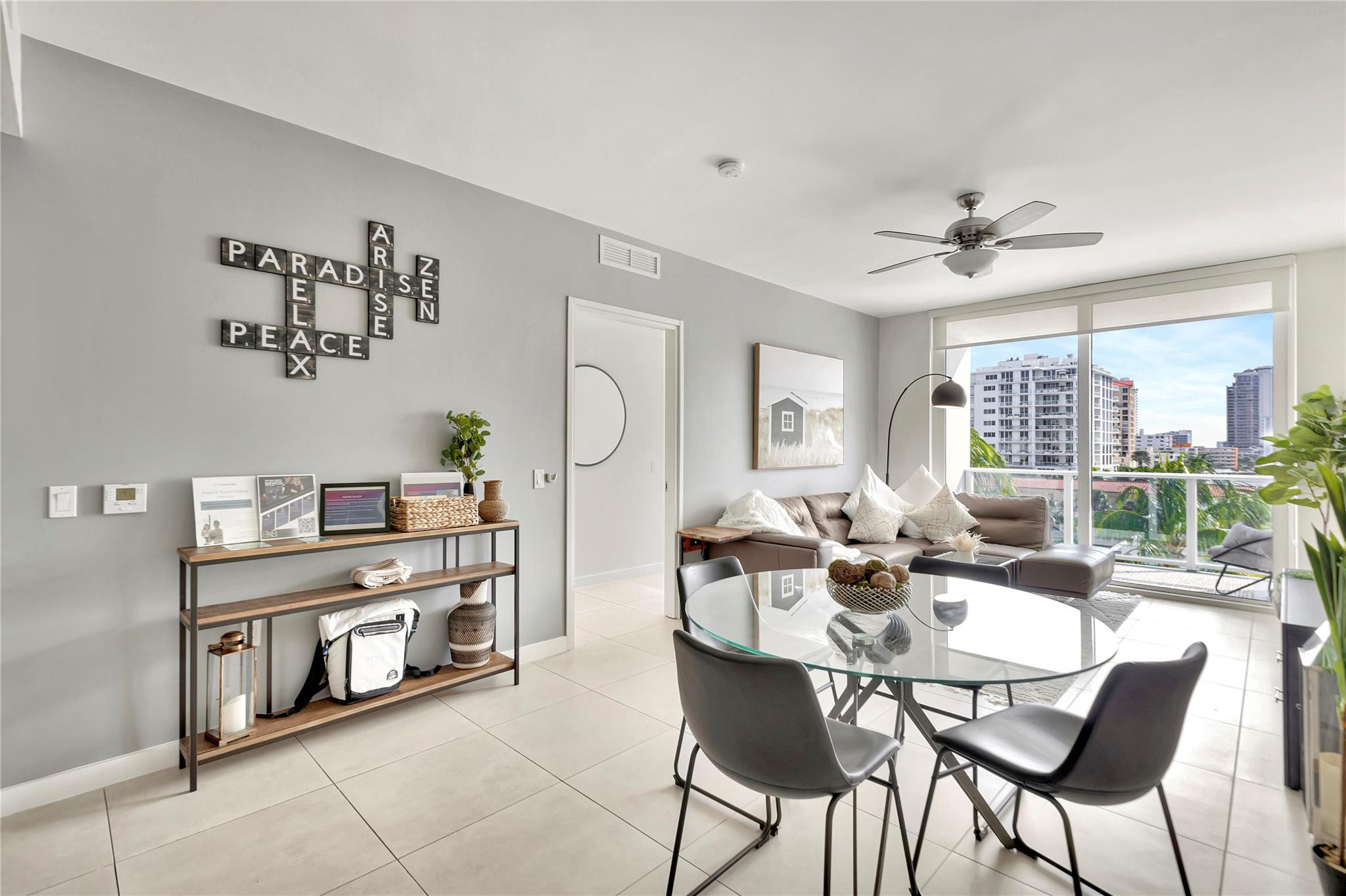 401 N Birch Road 504