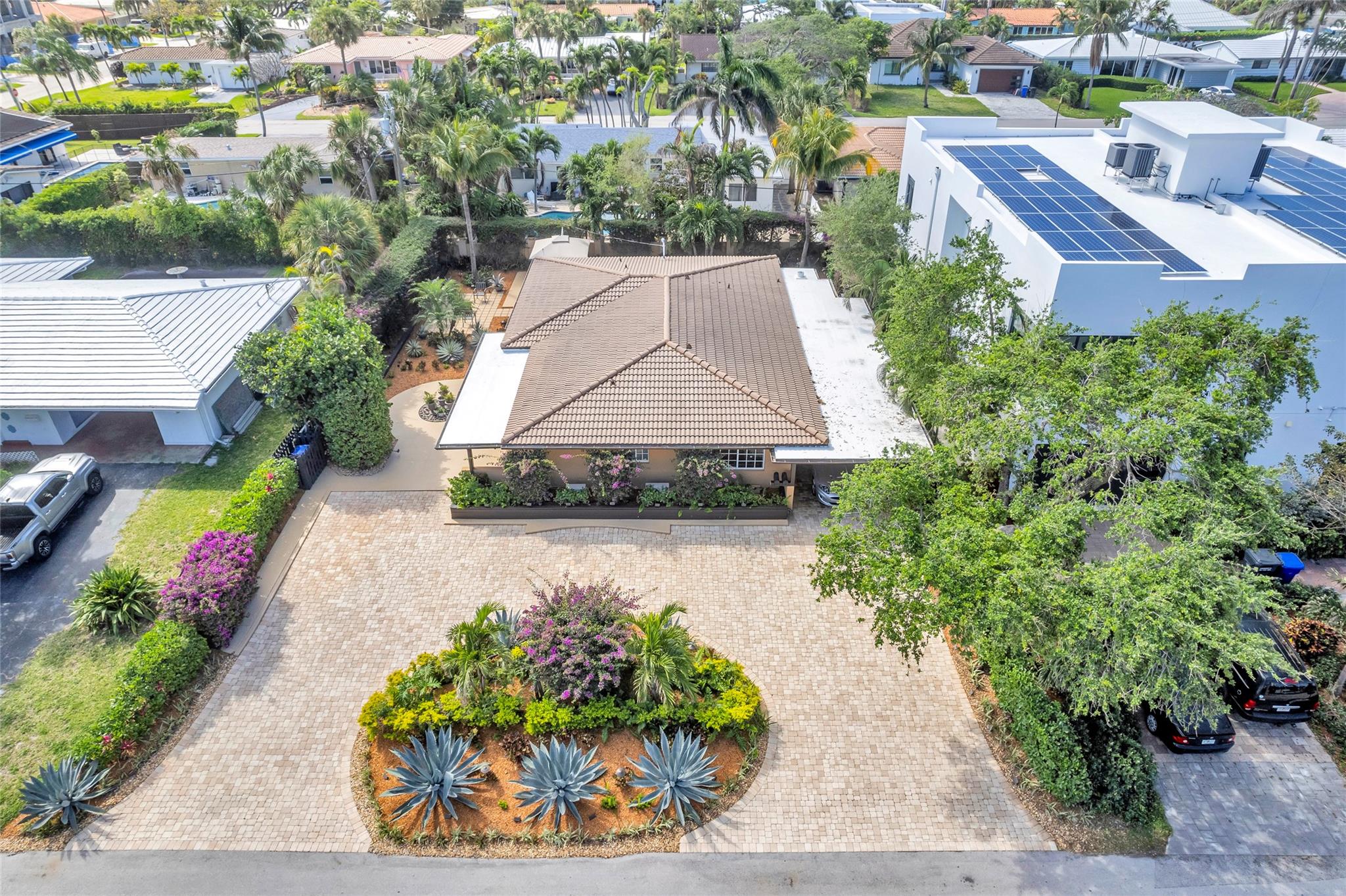 258 Basin Dr