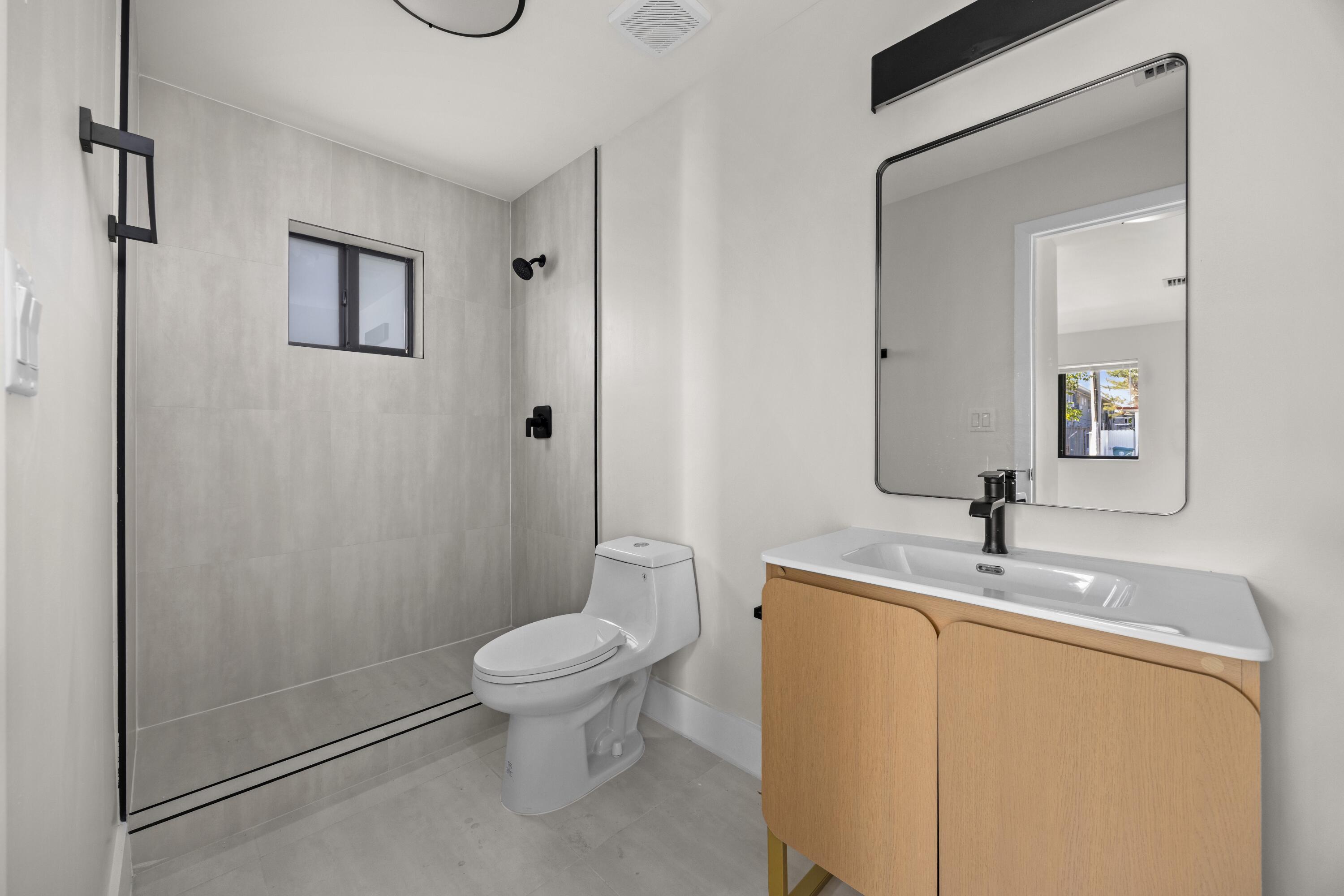 WOODMERE - Residential Lease