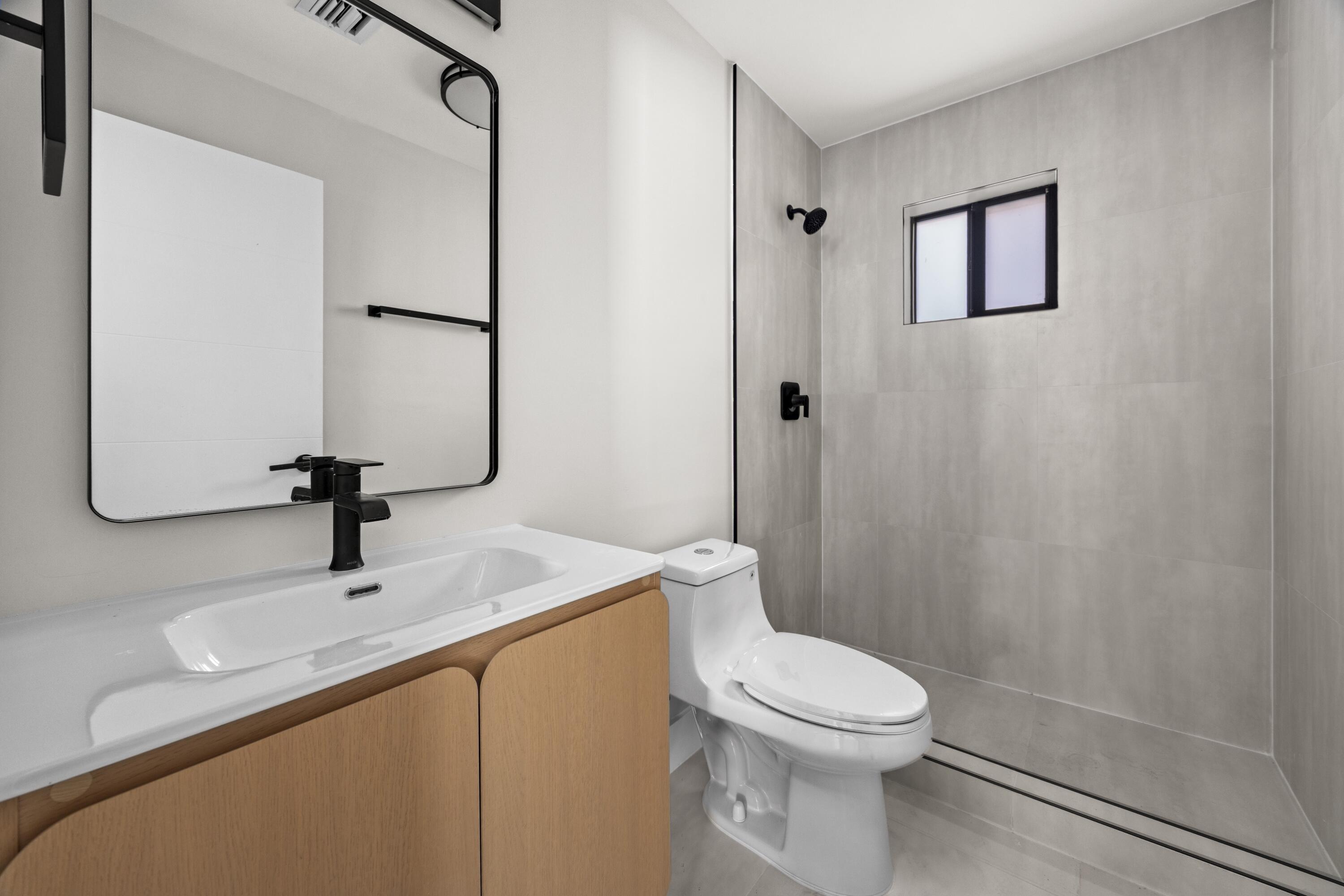 WOODMERE - Residential Lease
