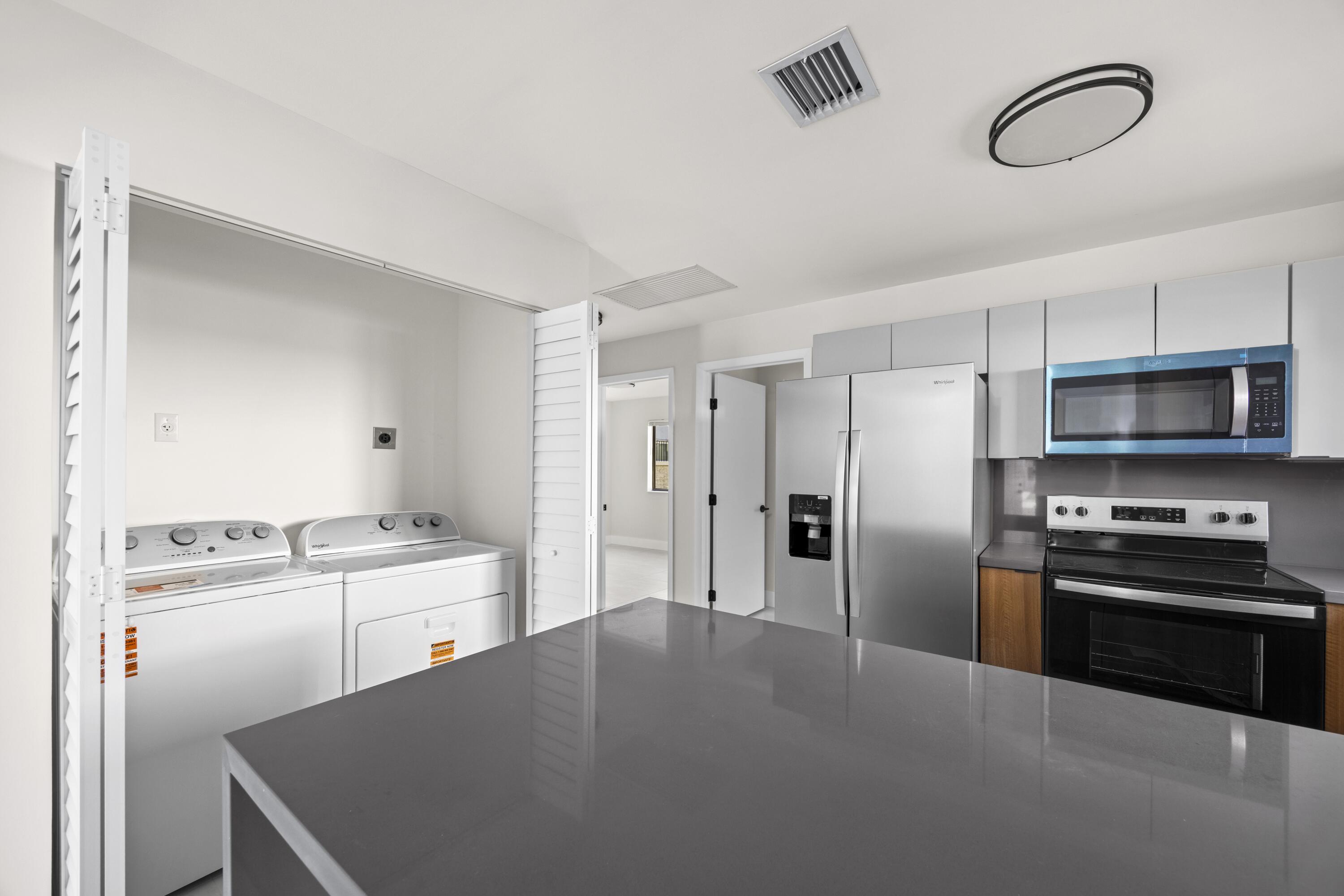 WOODMERE - Residential Lease