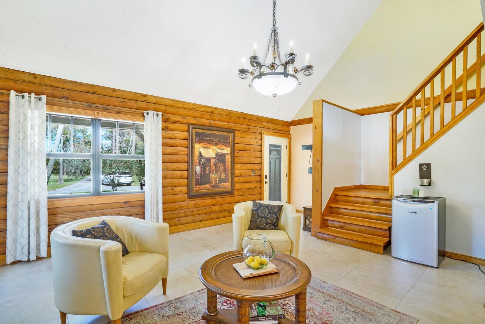 LOXAHATCHEE GROVES - Residential Lease