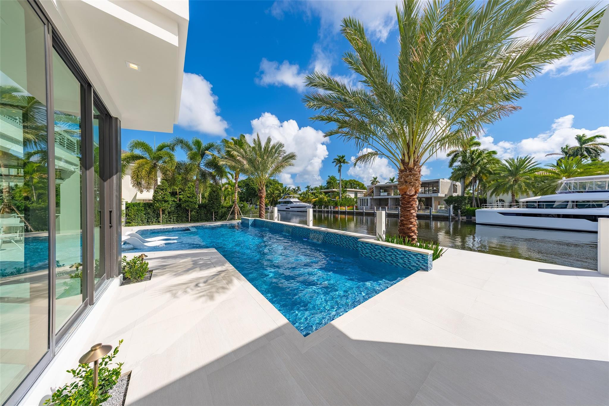 NURMI ISLES ISLAND NO 3 - Residential Lease