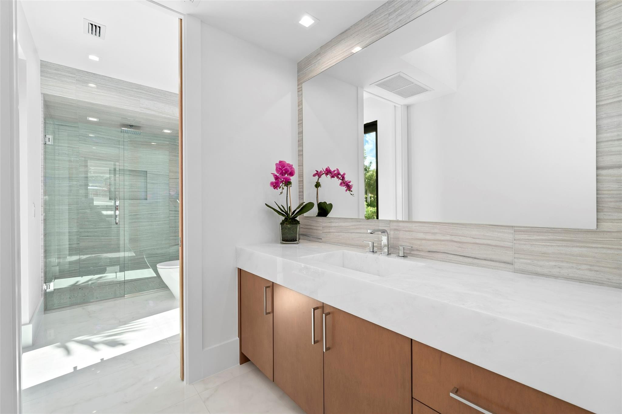 NURMI ISLES ISLAND NO 3 - Residential Lease