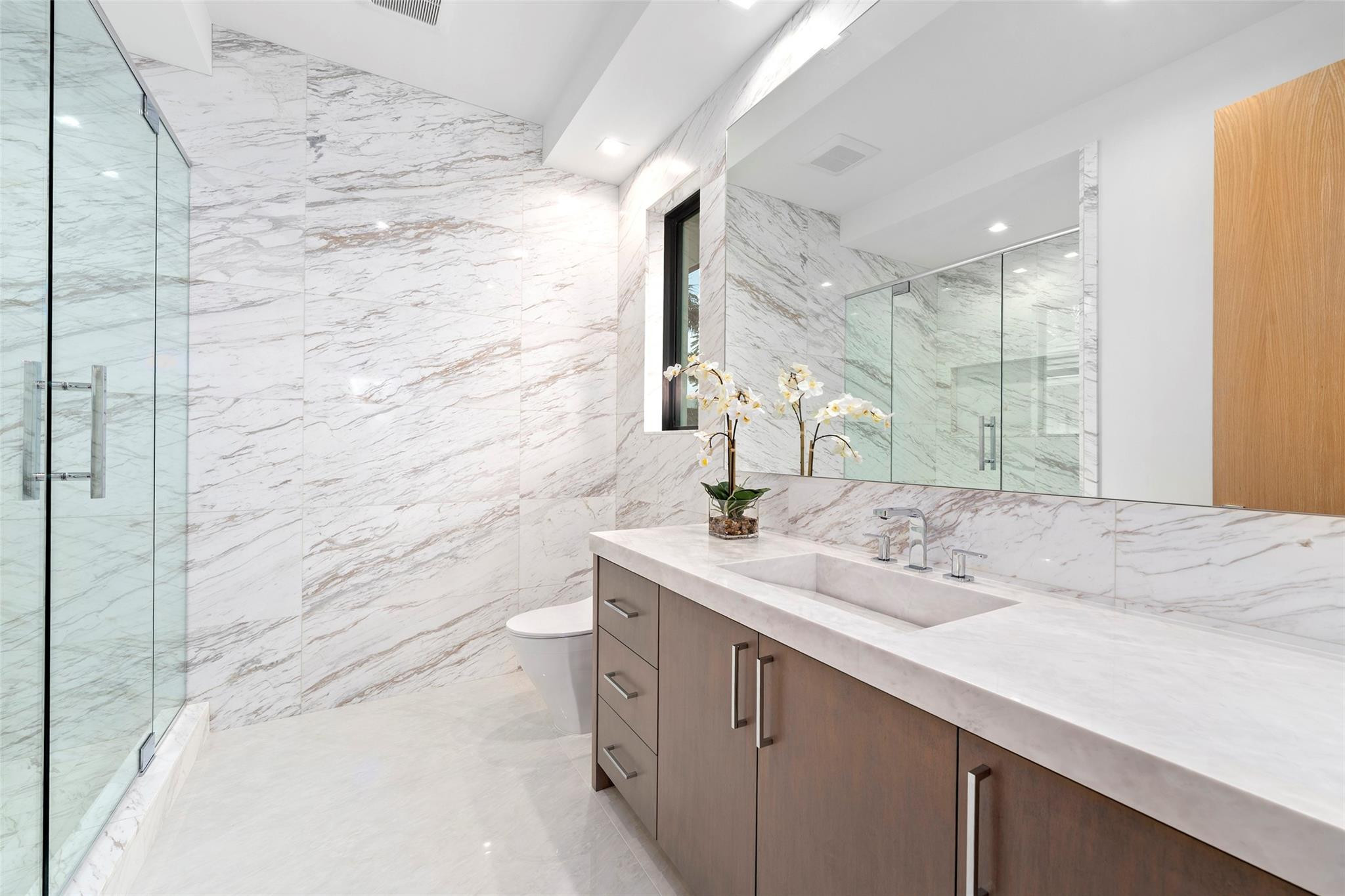 NURMI ISLES ISLAND NO 3 - Residential Lease