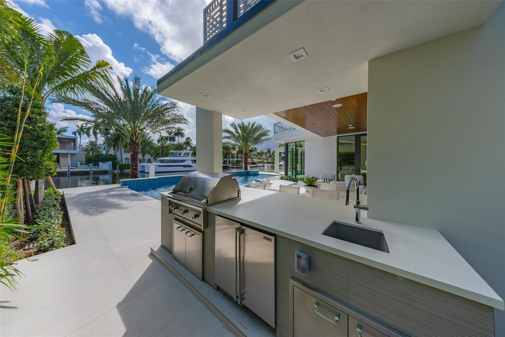 NURMI ISLES ISLAND NO 3 - Residential Lease