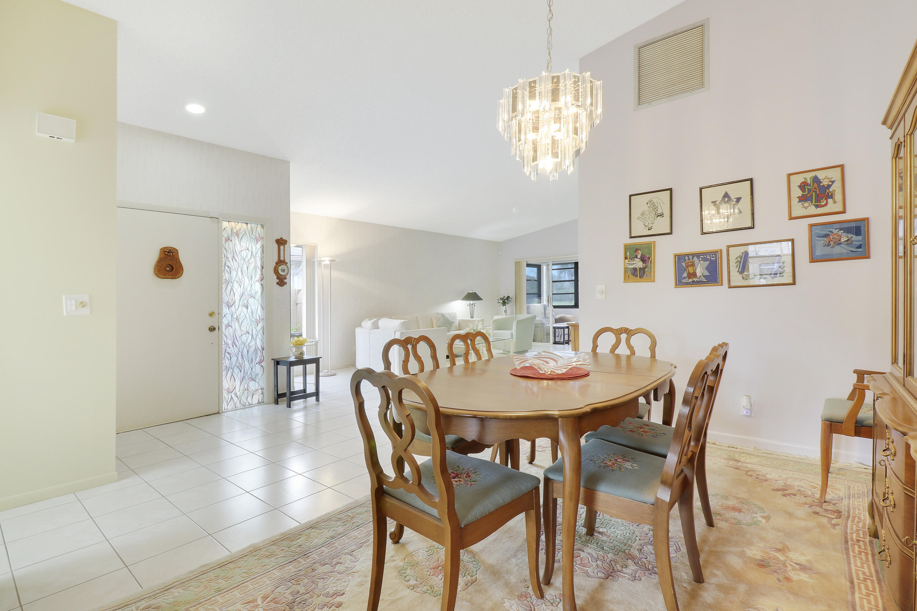 PALM GREENS AT VILLA DEL RAY CONDO II - Residential Lease