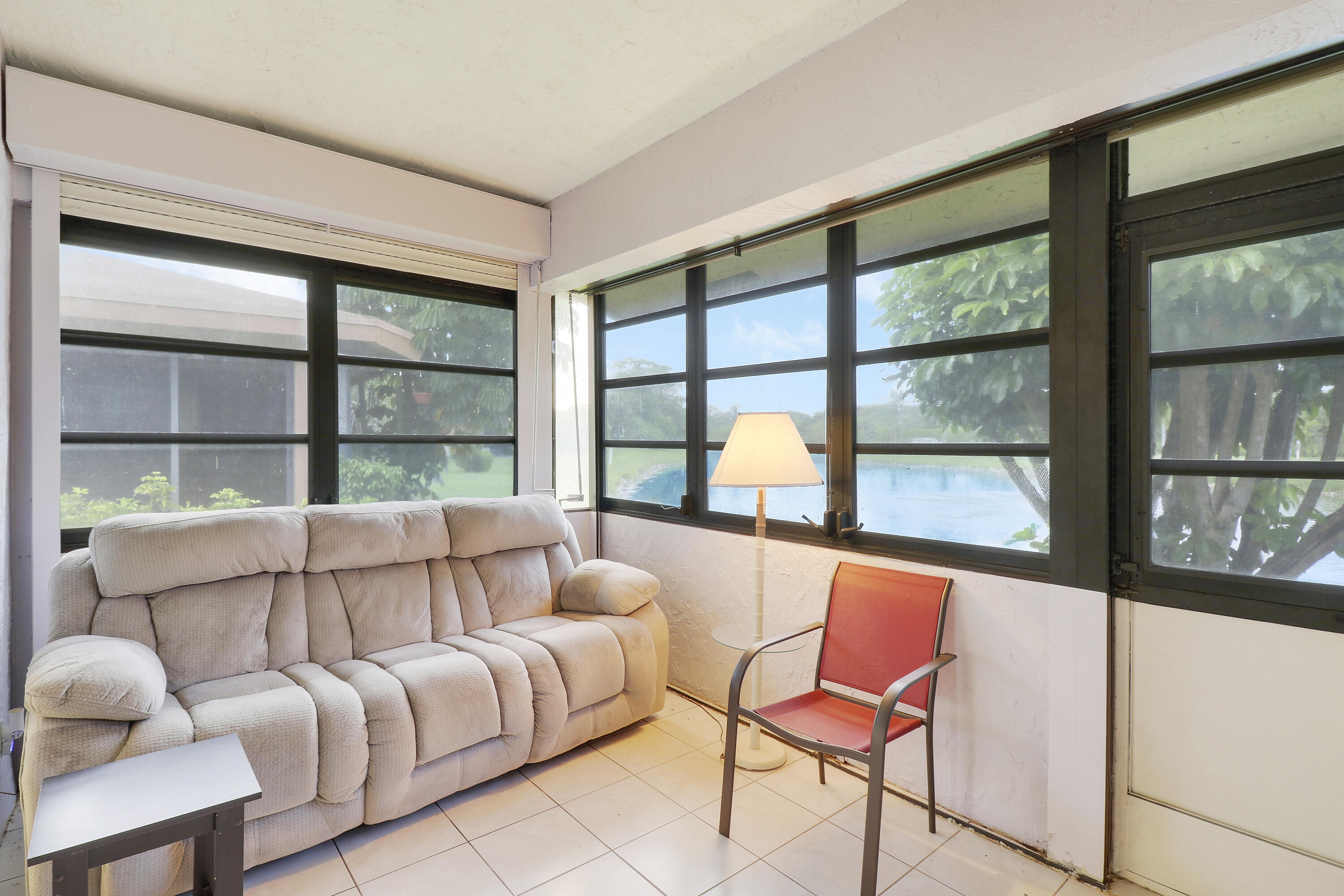 PALM GREENS AT VILLA DEL RAY CONDO II - Residential Lease