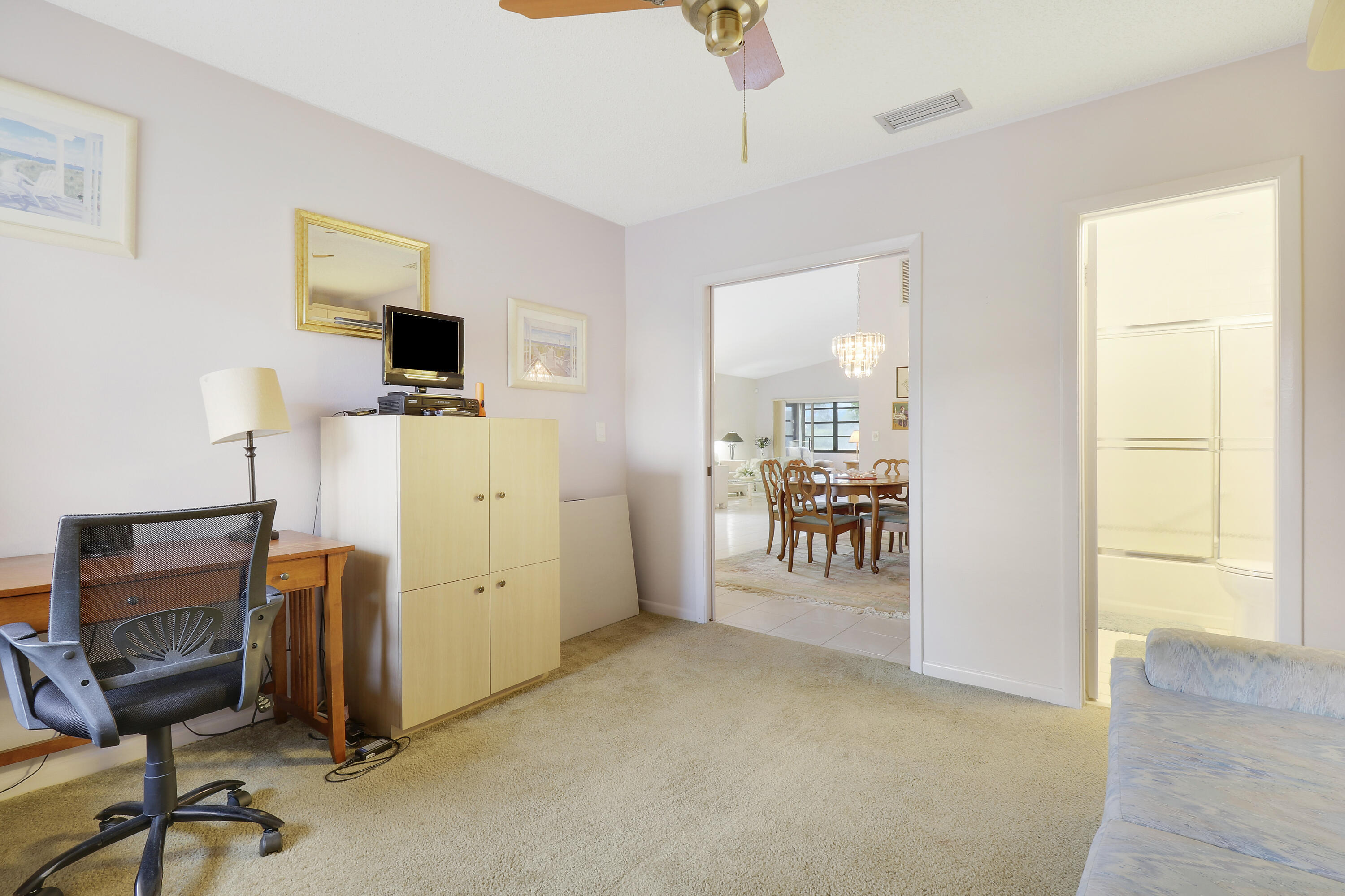 PALM GREENS AT VILLA DEL RAY CONDO II - Residential Lease