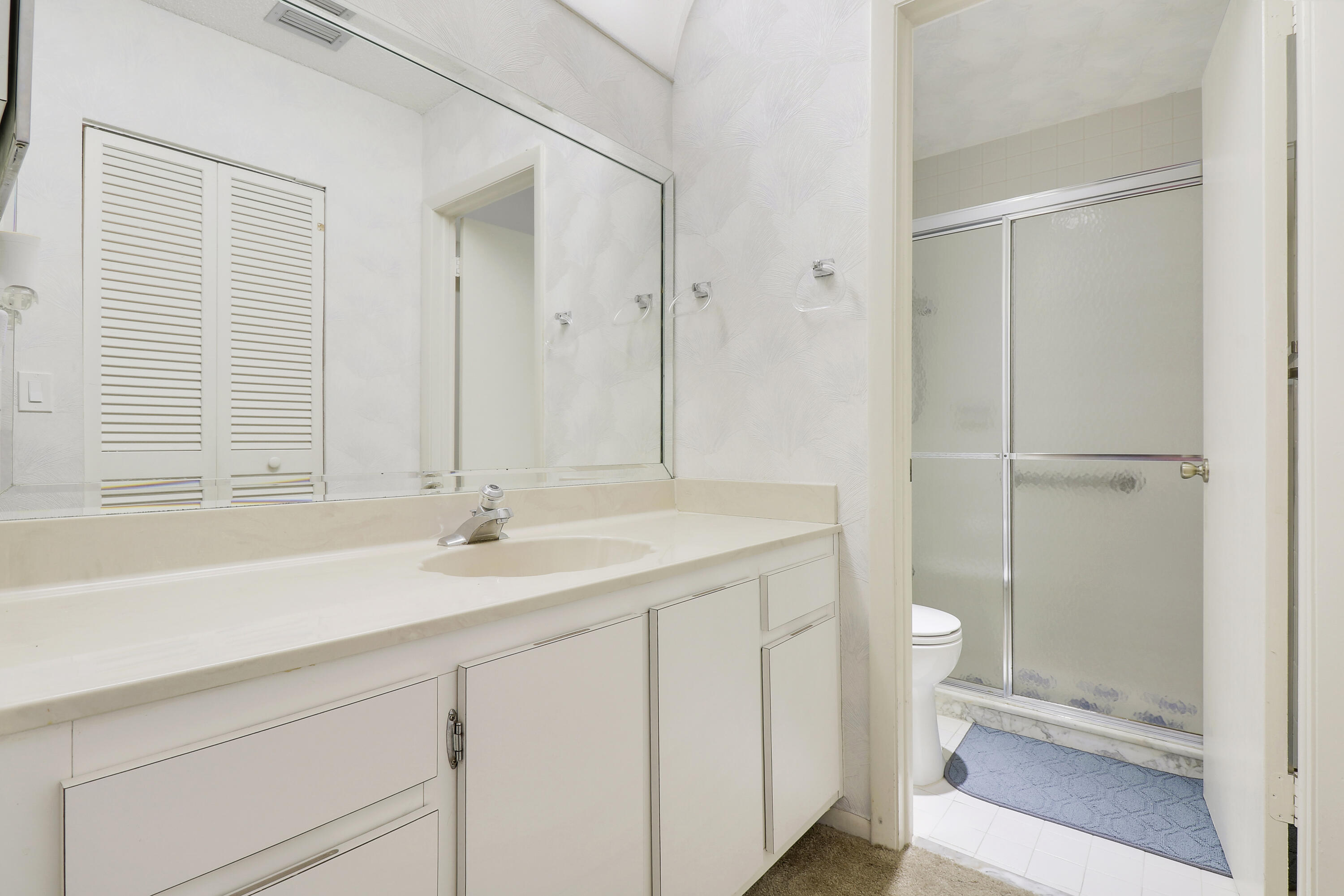 PALM GREENS AT VILLA DEL RAY CONDO II - Residential Lease