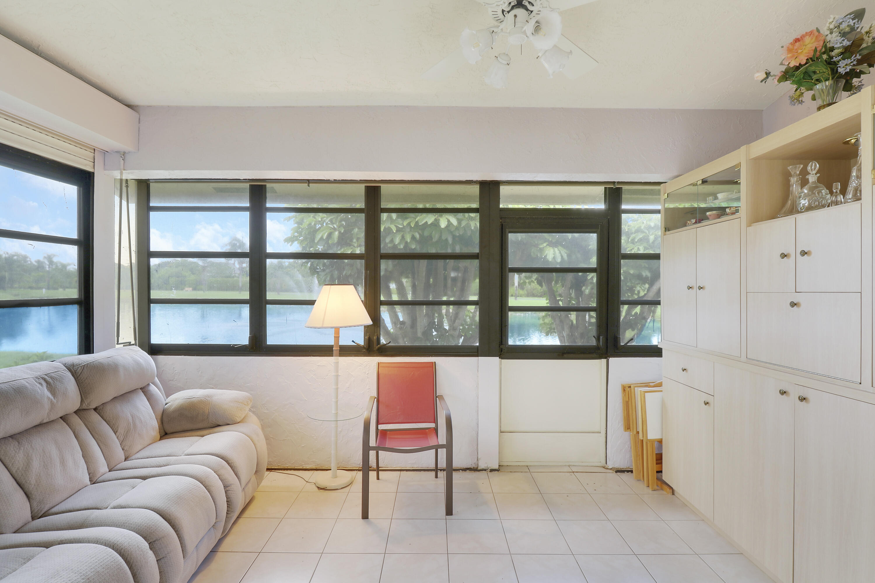 PALM GREENS AT VILLA DEL RAY CONDO II - Residential Lease