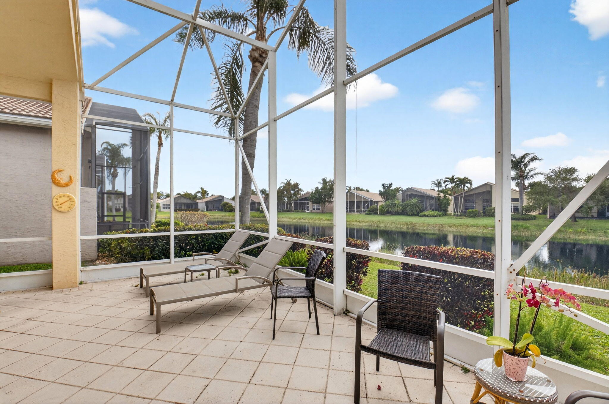 VALENCIA FALLS - Residential