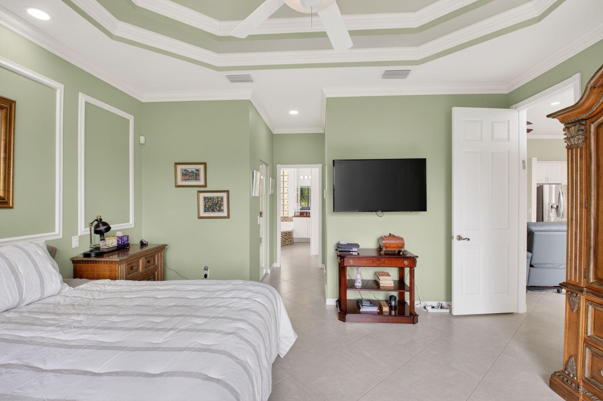 VALENCIA FALLS - Residential