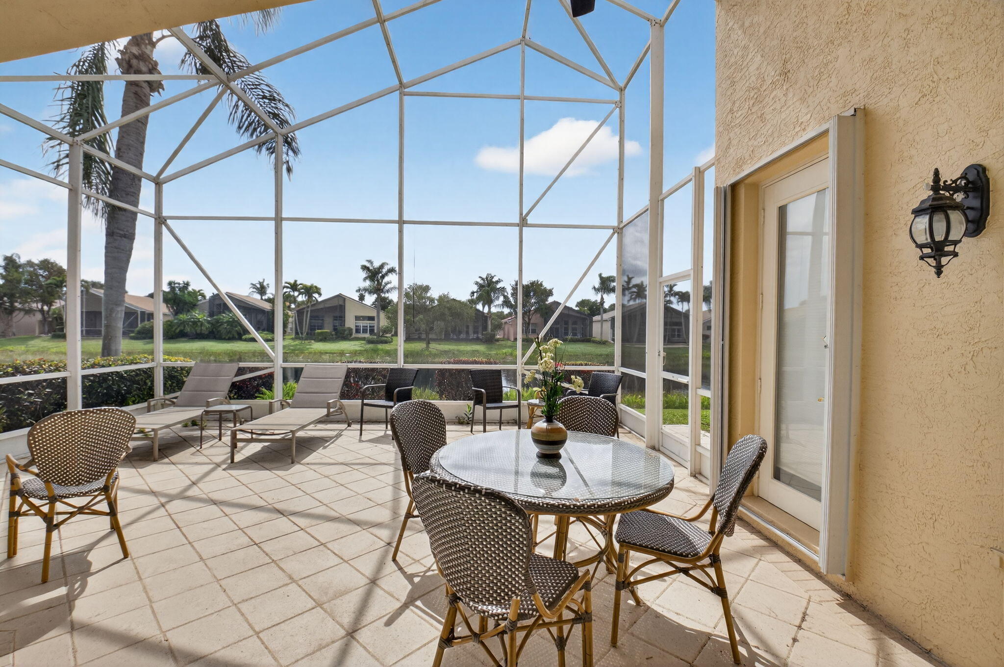 VALENCIA FALLS - Residential