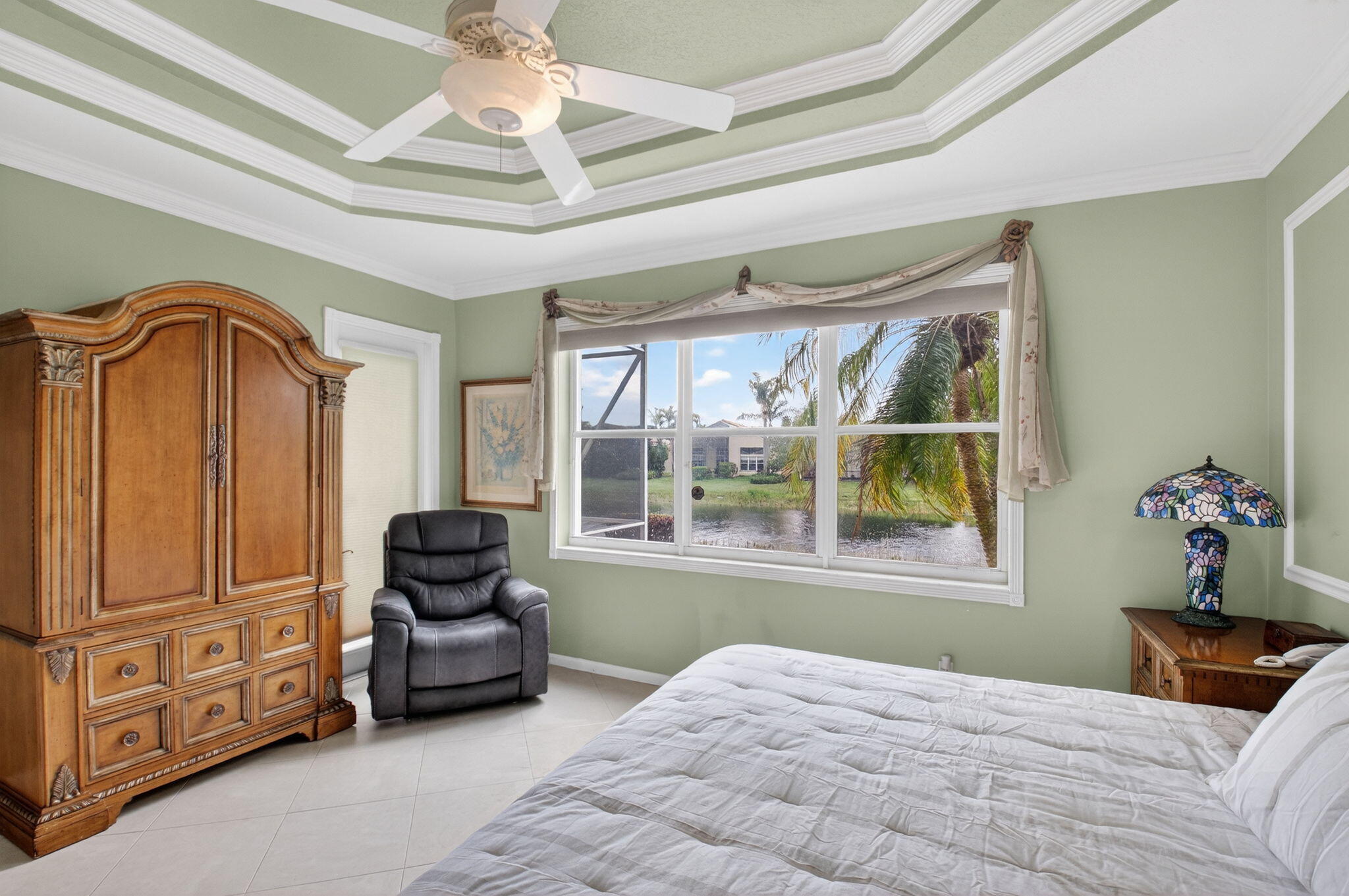 VALENCIA FALLS - Residential