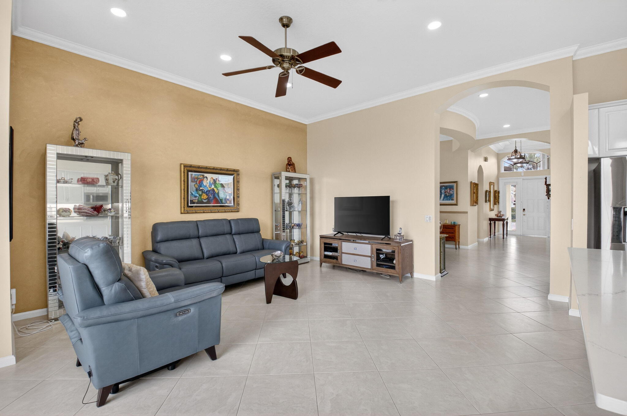 VALENCIA FALLS - Residential