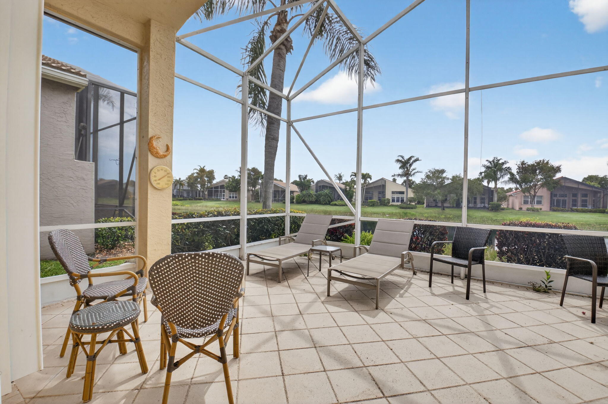 VALENCIA FALLS - Residential