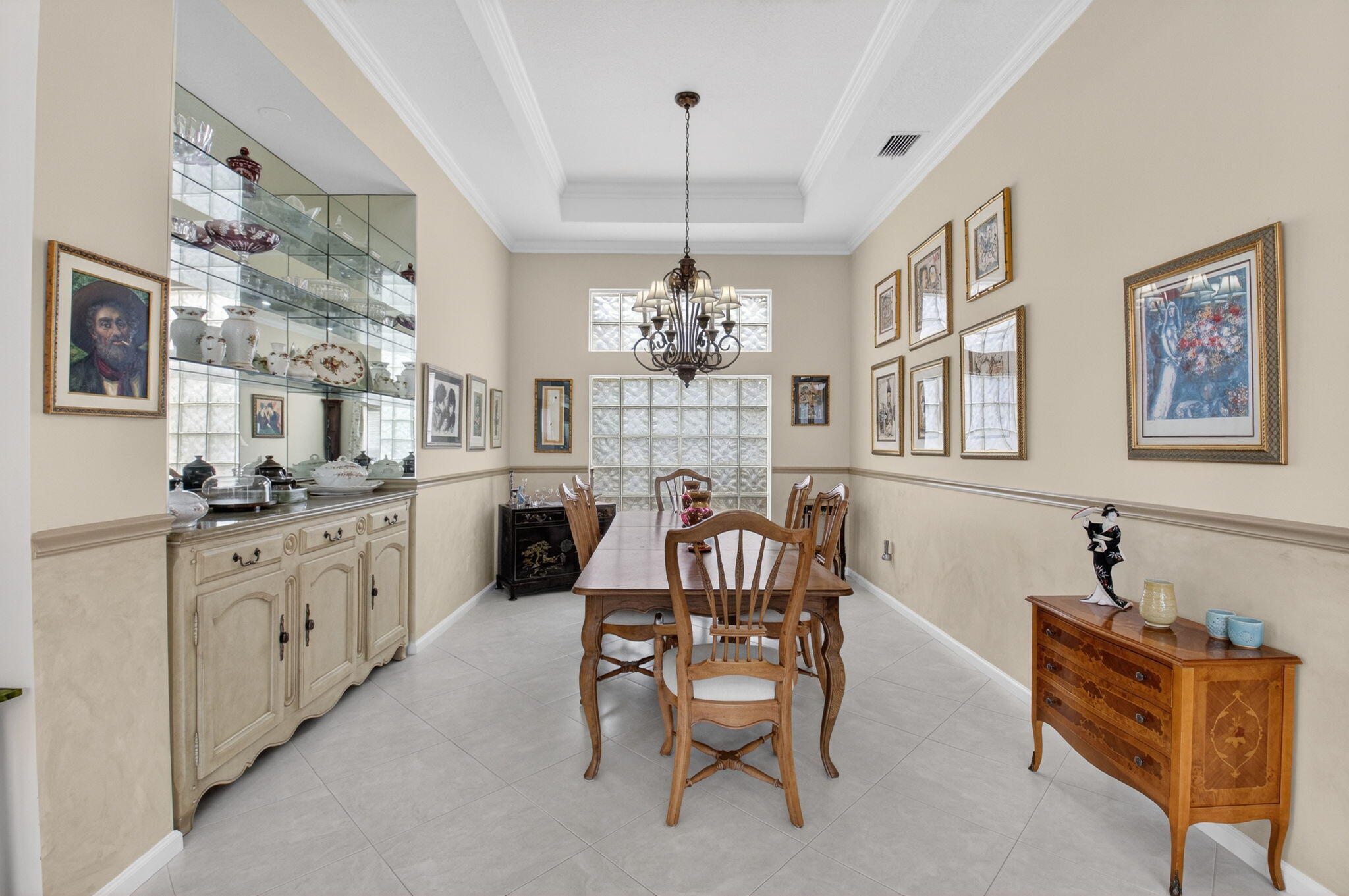 VALENCIA FALLS - Residential