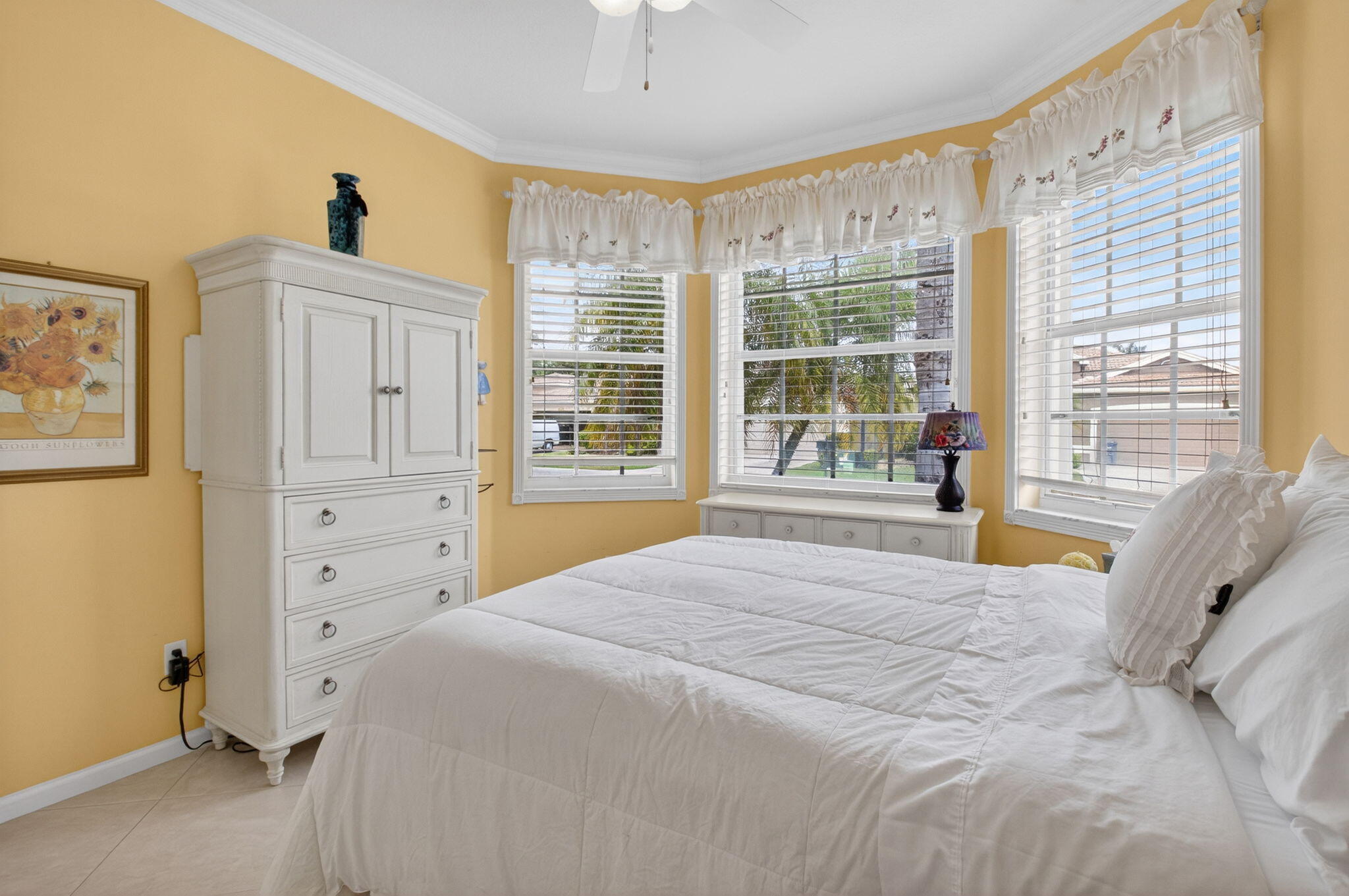 VALENCIA FALLS - Residential