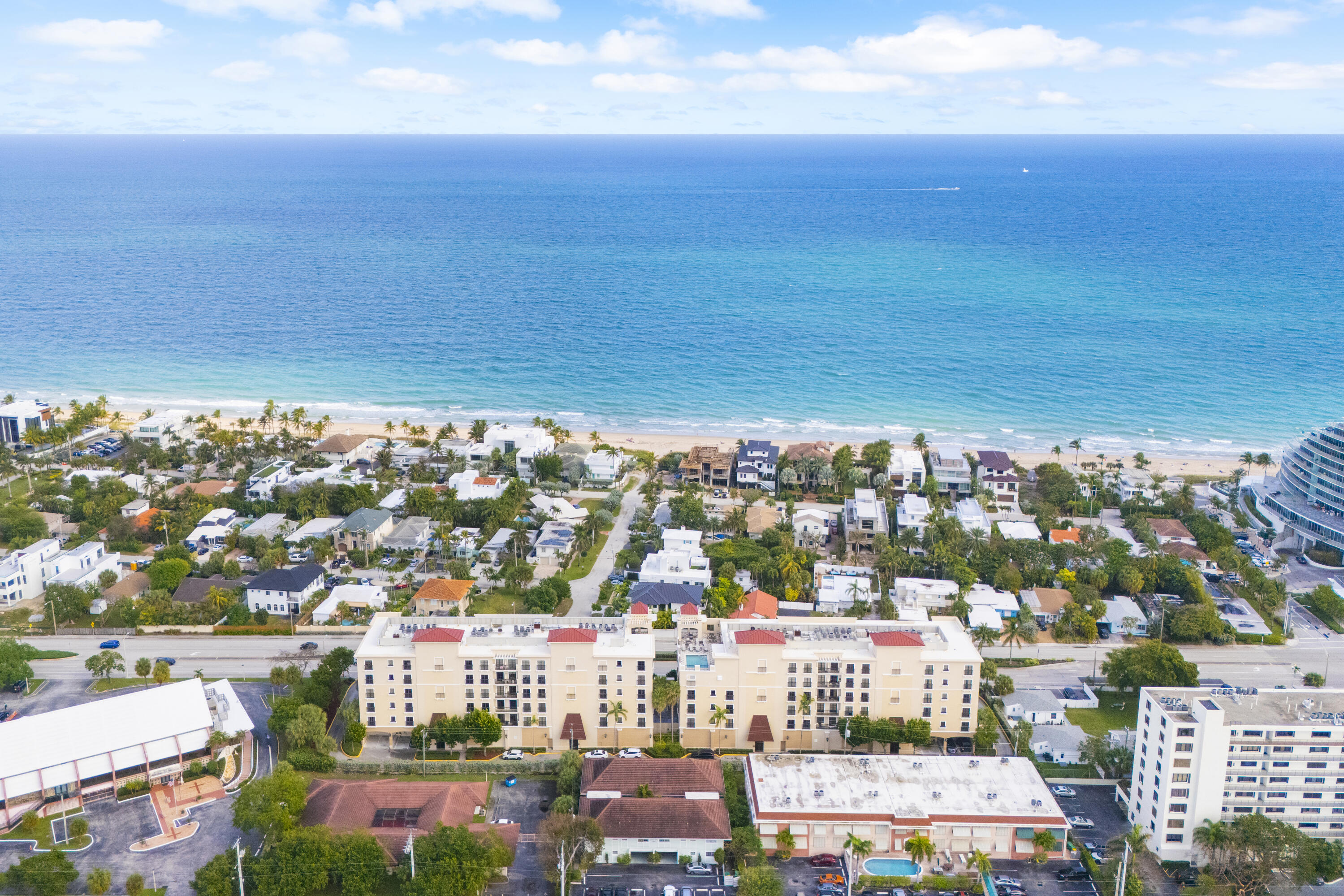 FOUNTAINS ON OCEAN BOULEVARD - Residential