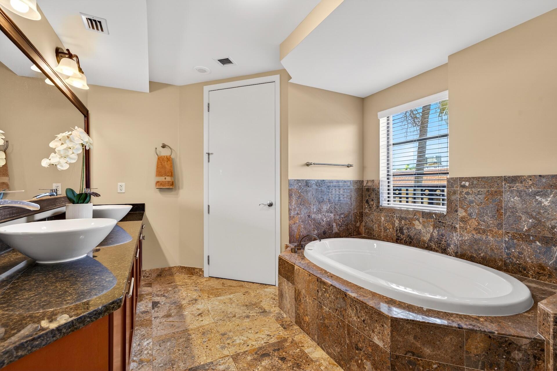 FOUNTAINS ON OCEAN BOULEVARD - Residential