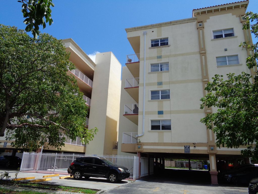 Photo of 2008 Jackson Street #E9, Hollywood, FL 33020 (MLS # B26023899)