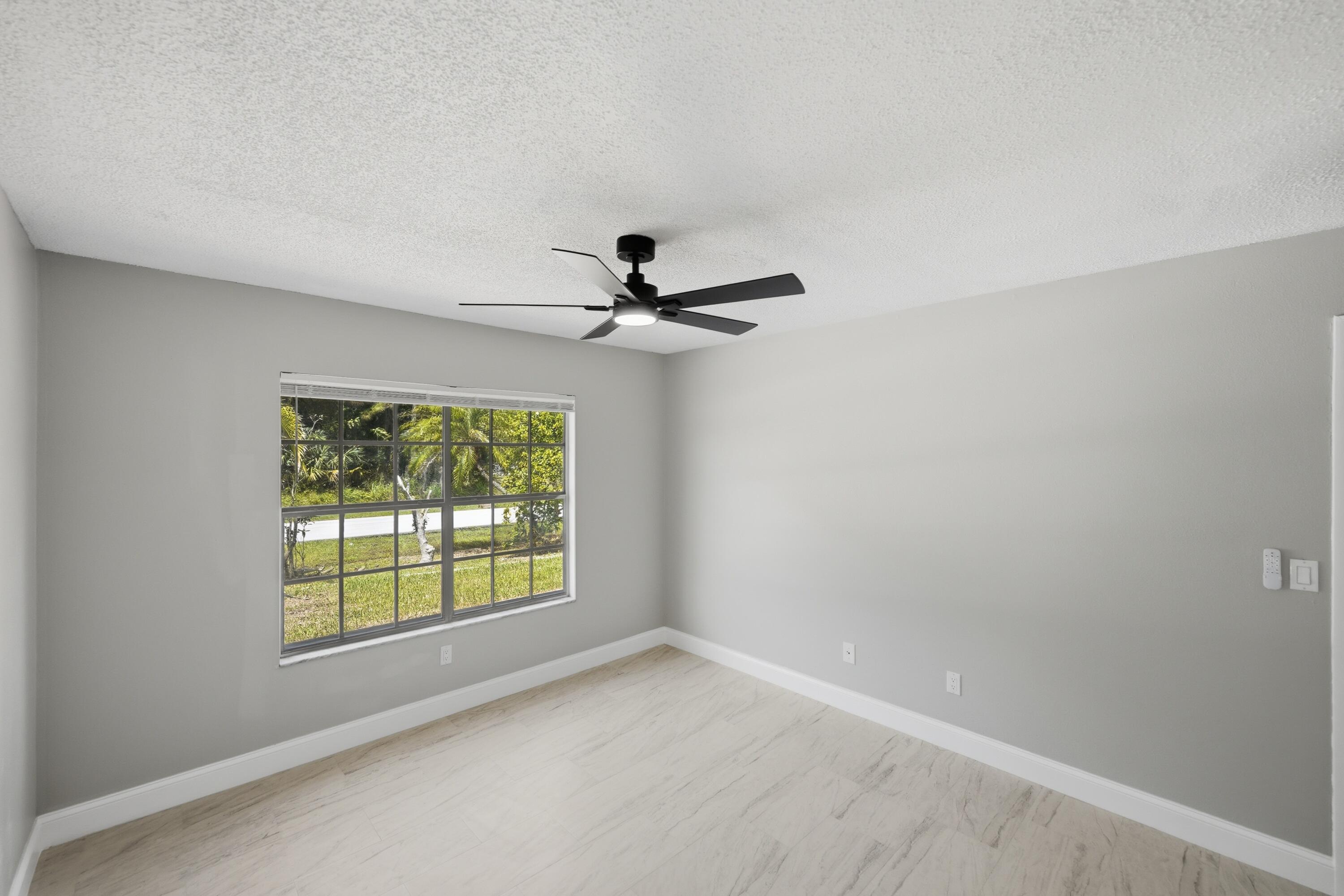 PORT ST LUCIE SECTION 08 - Residential