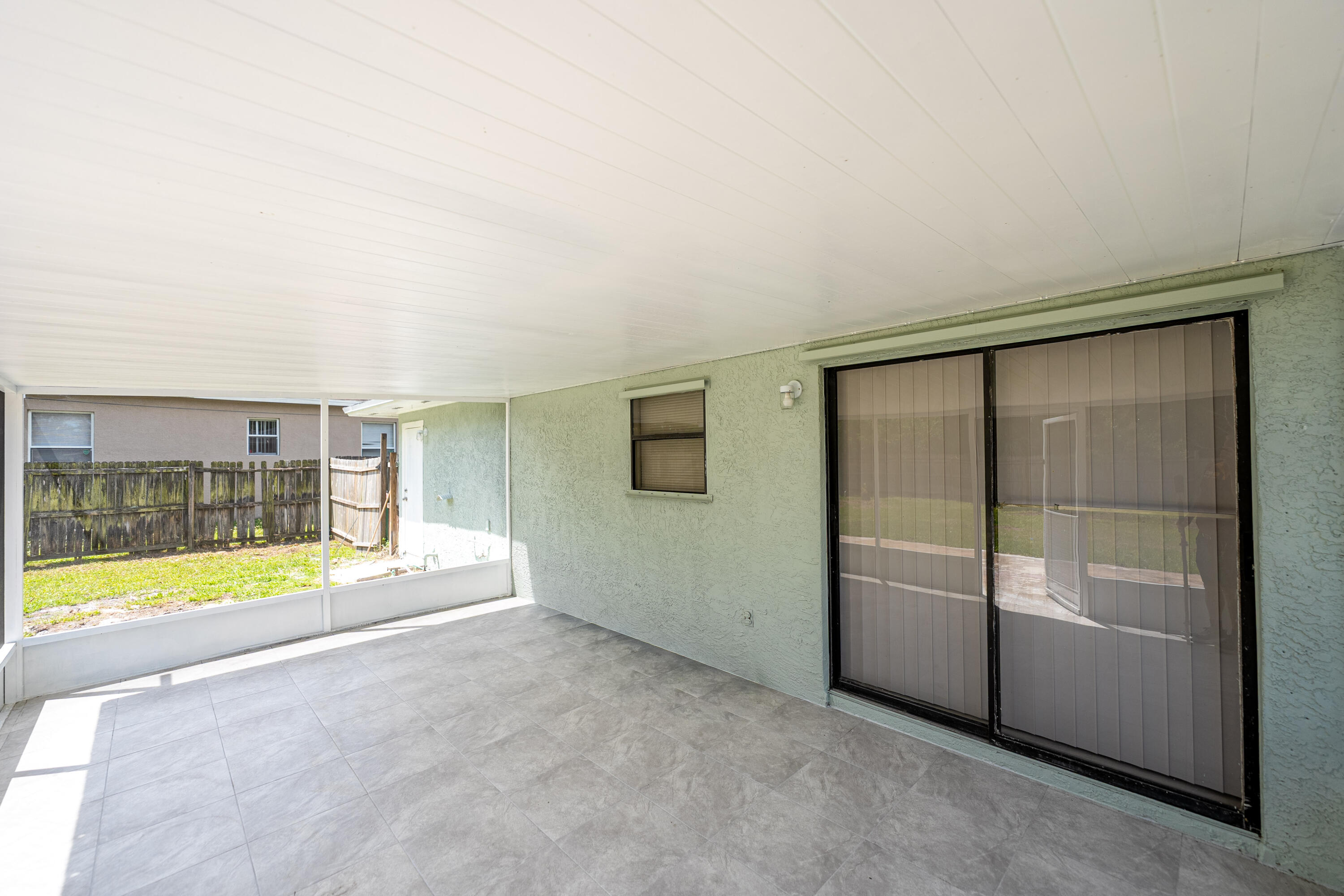 PORT ST LUCIE SECTION 08 - Residential