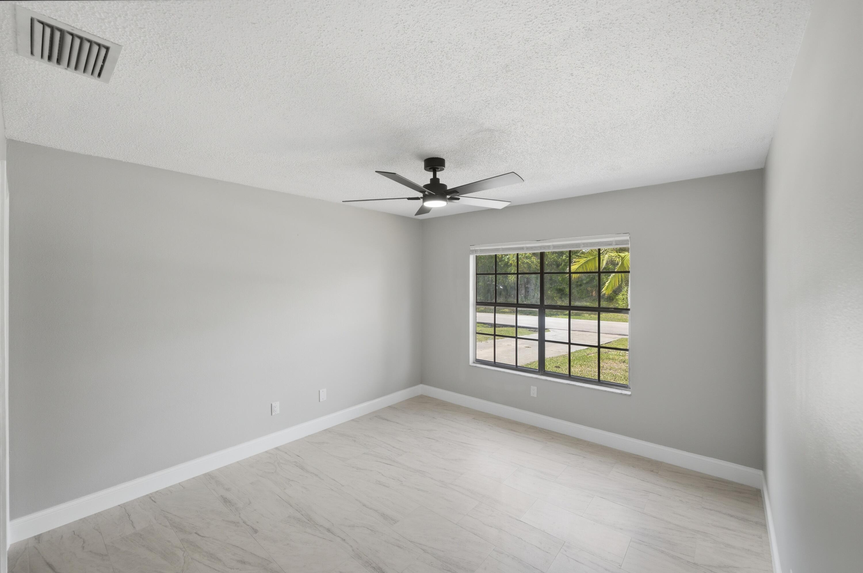 PORT ST LUCIE SECTION 08 - Residential