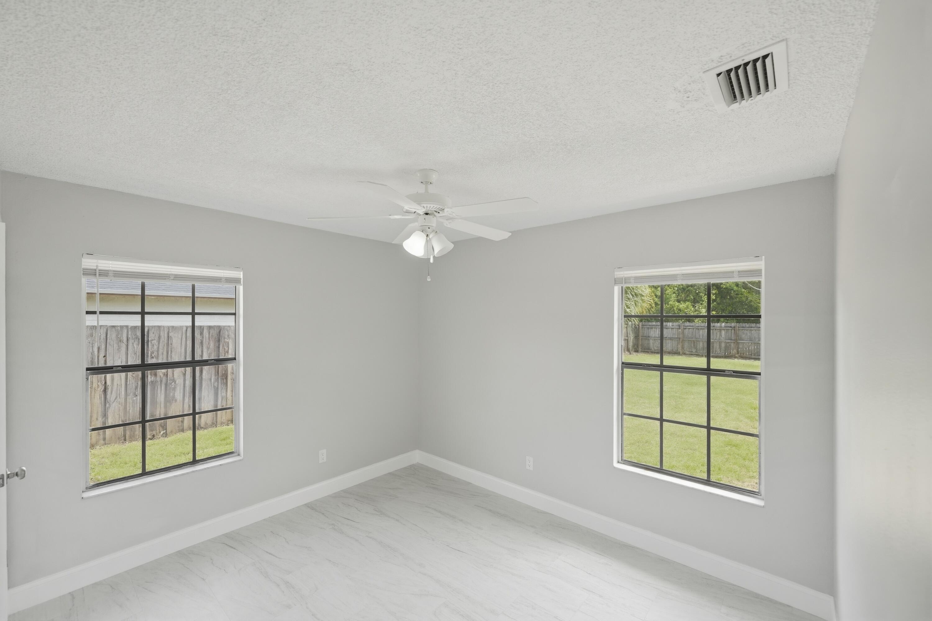 PORT ST LUCIE SECTION 08 - Residential