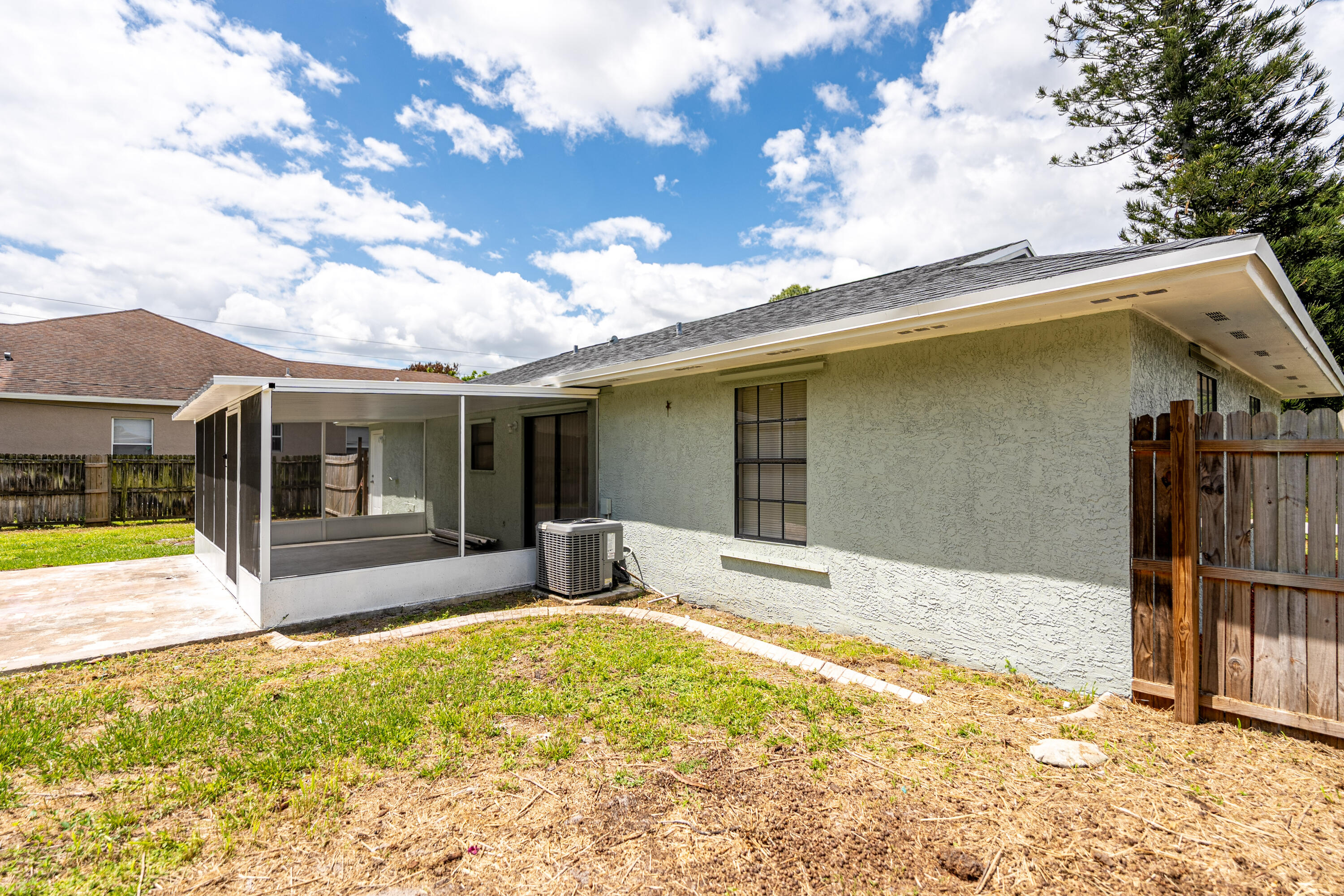 PORT ST LUCIE SECTION 08 - Residential