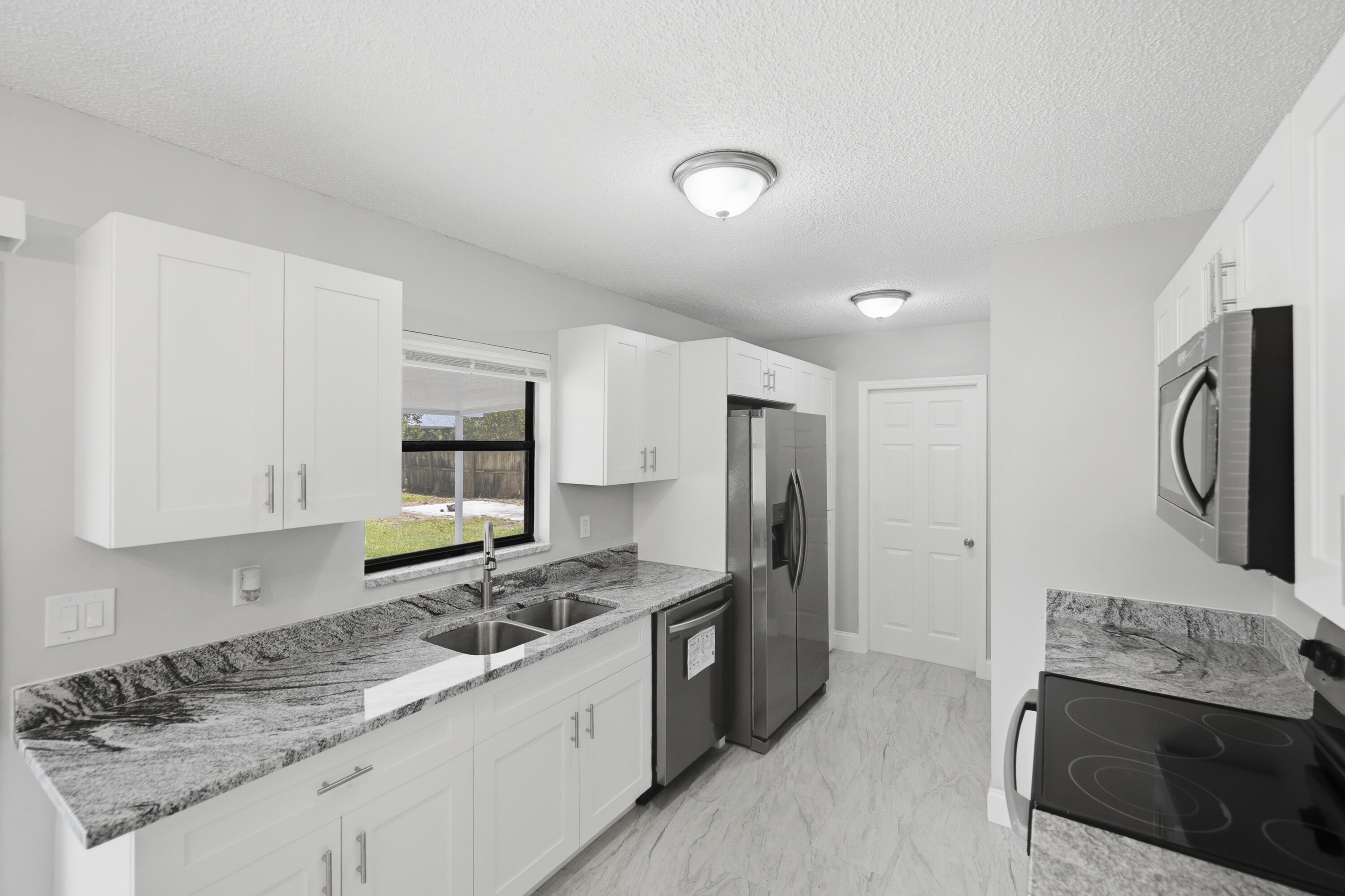 PORT ST LUCIE SECTION 08 - Residential