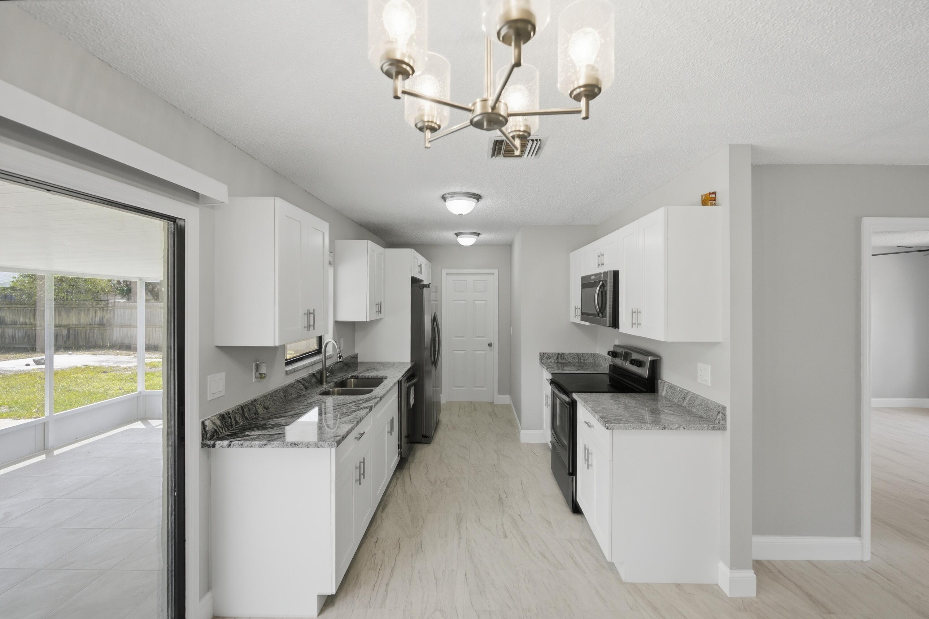 PORT ST LUCIE SECTION 08 - Residential