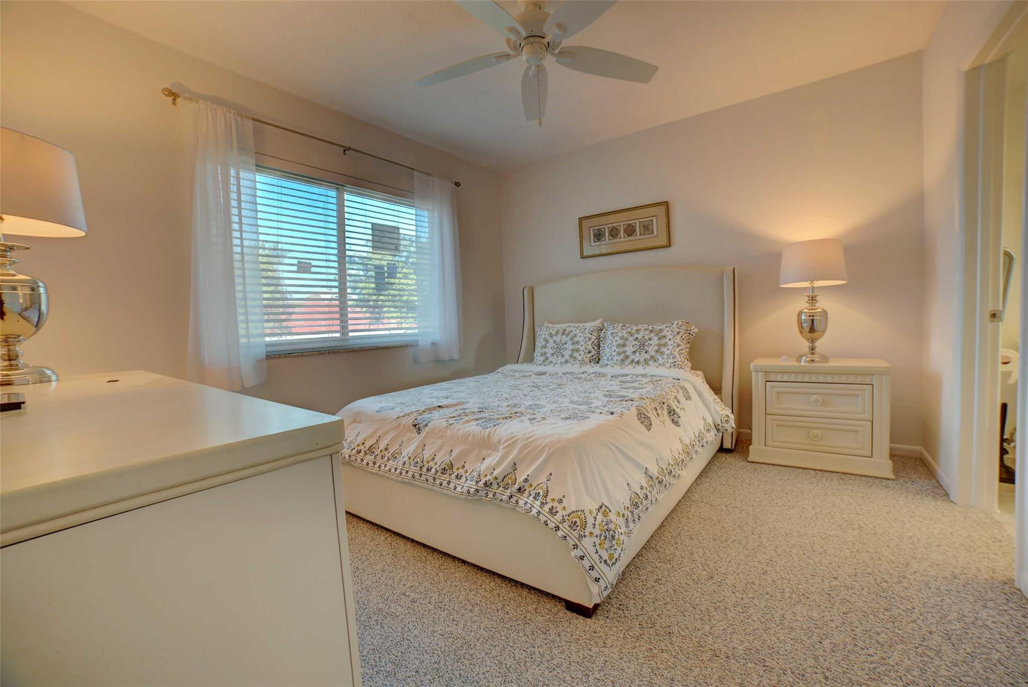 1117 Lake Terrace 208