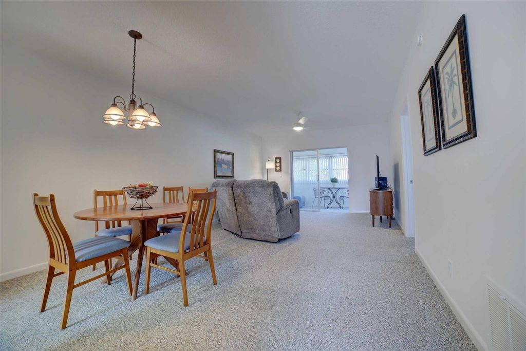 Photo of 1117 Lake Terrace #208, Boynton Beach, FL 33426 (MLS # F10551838)