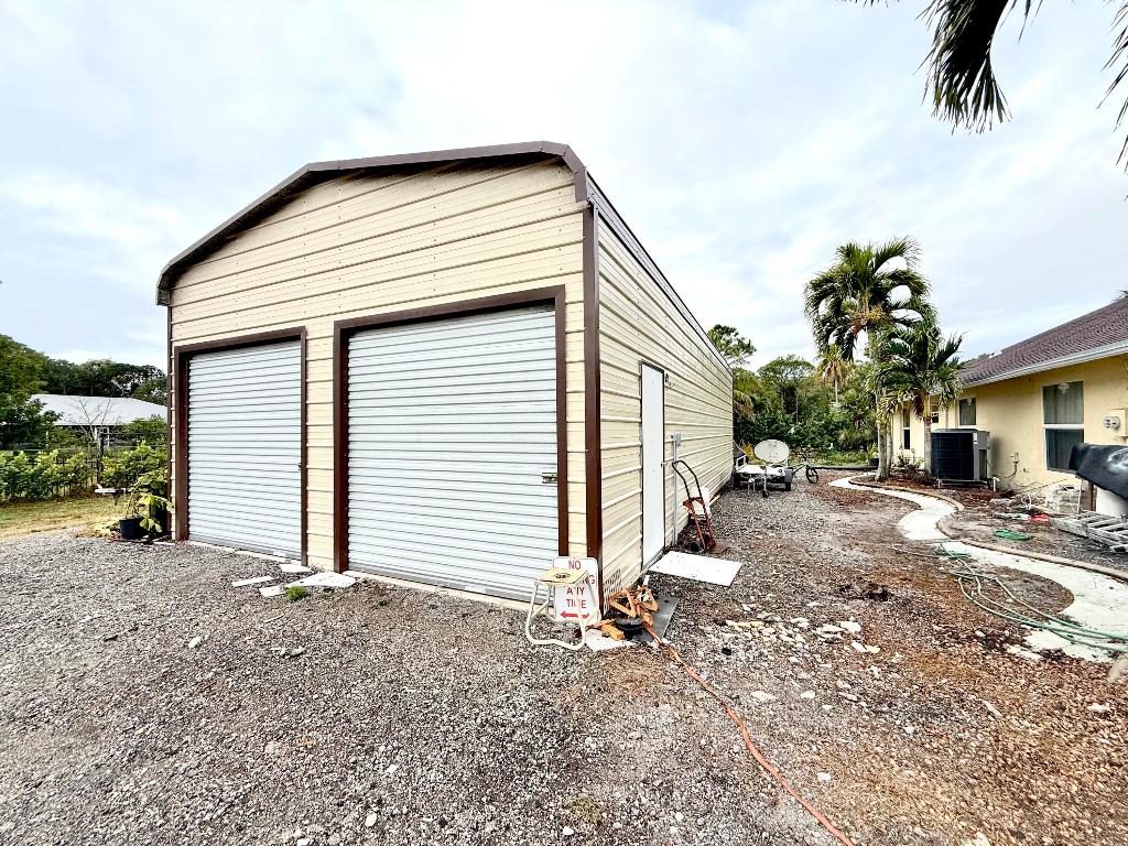 ACREAGE - Residential