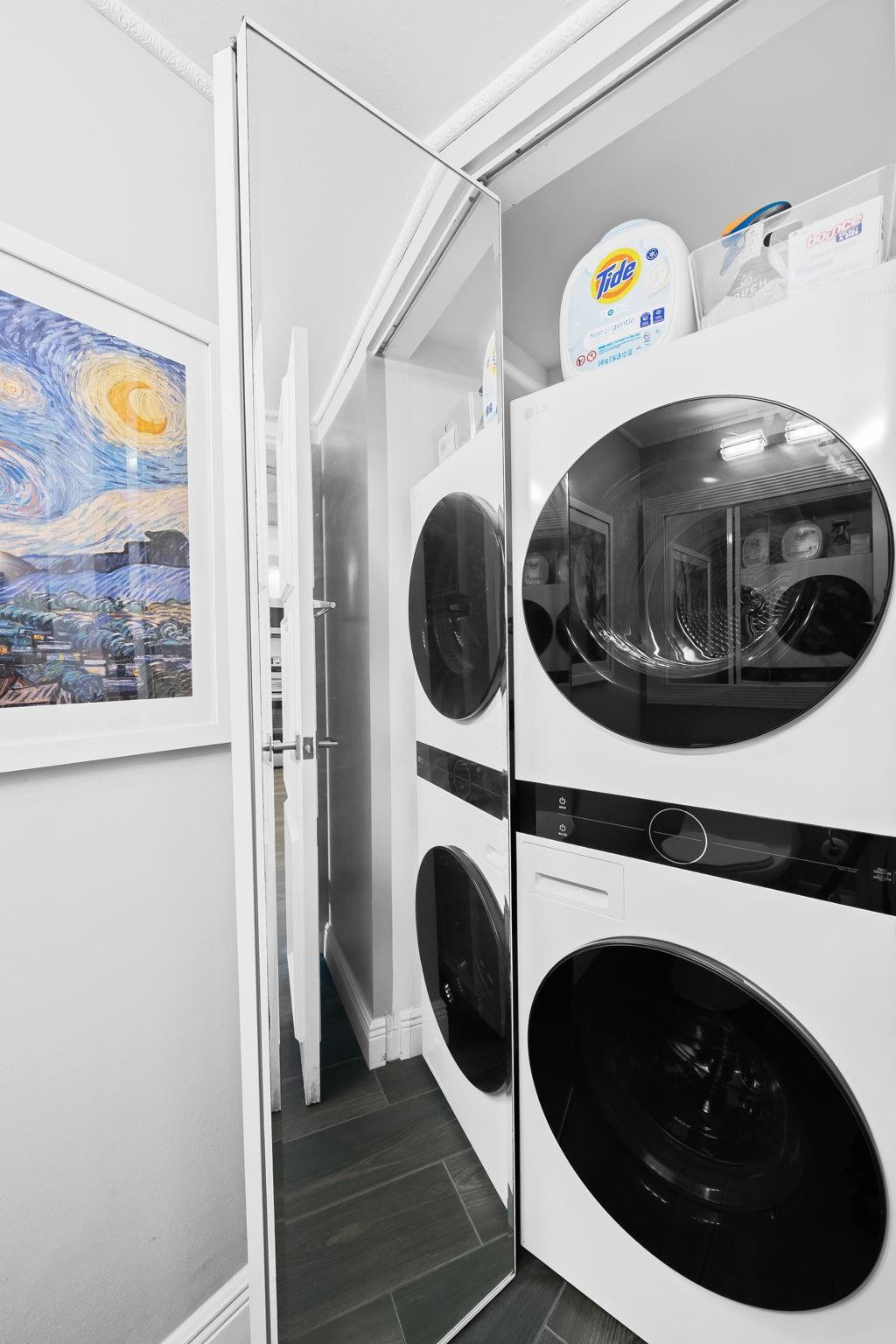 East Point Towers - Residential