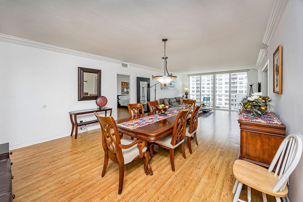 5601 Collins Avenue 816