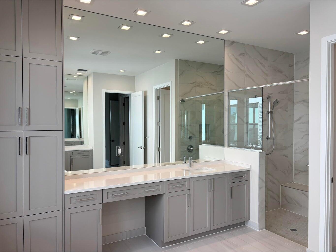 AVENIR POD - Residential Lease